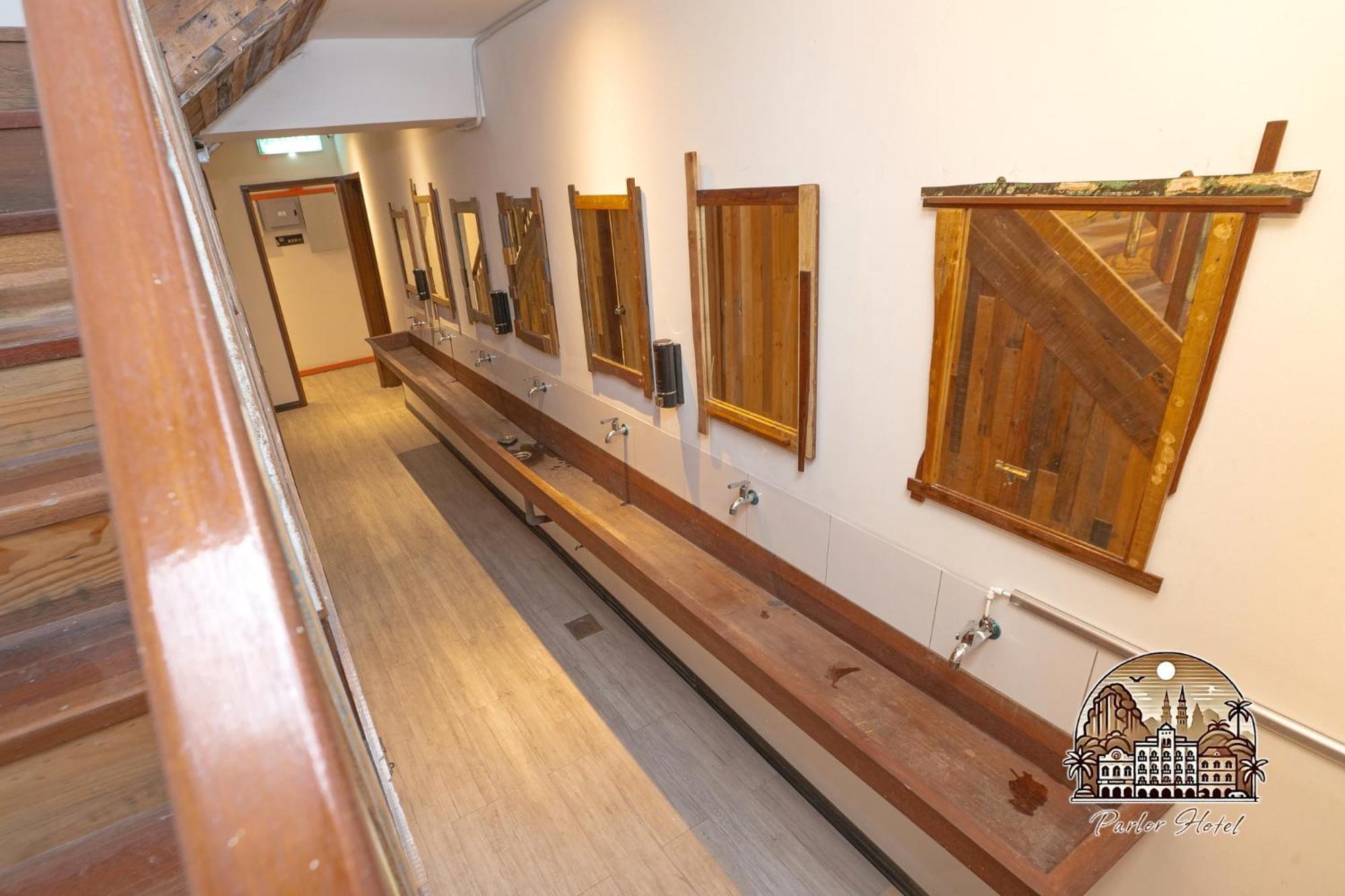 Parlor Hotel Іпох Екстер'єр фото