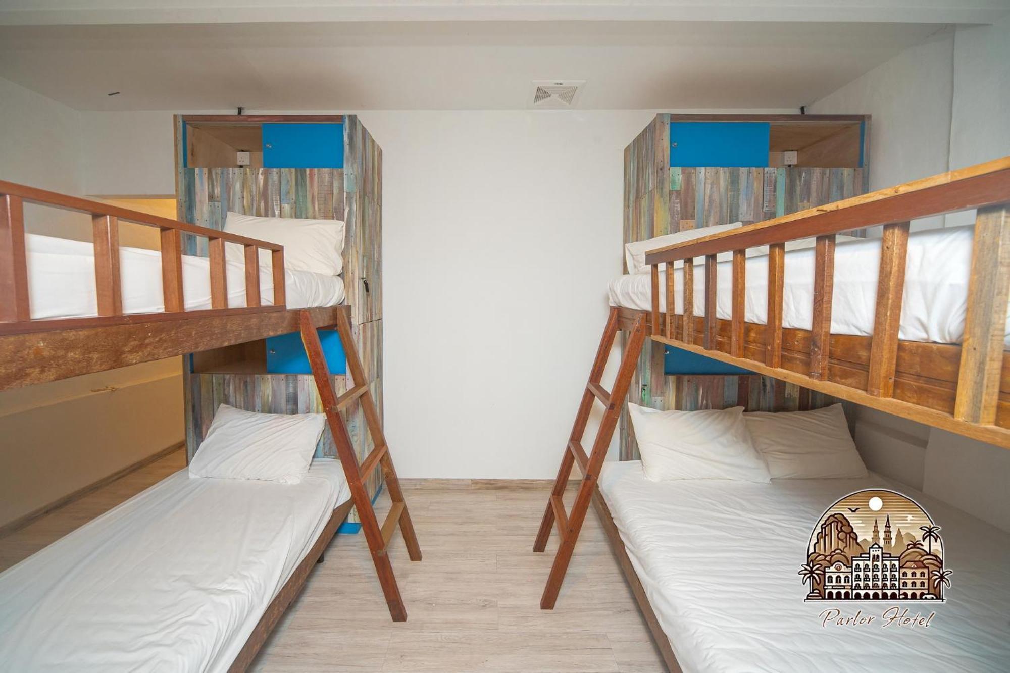 Parlor Hotel Іпох Екстер'єр фото