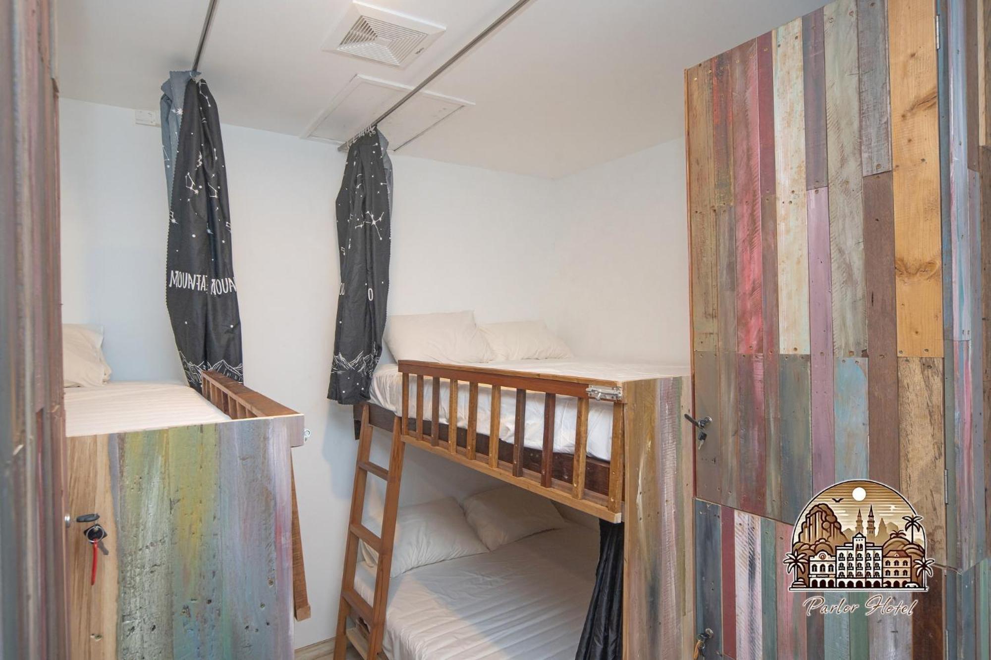 Parlor Hotel Іпох Екстер'єр фото