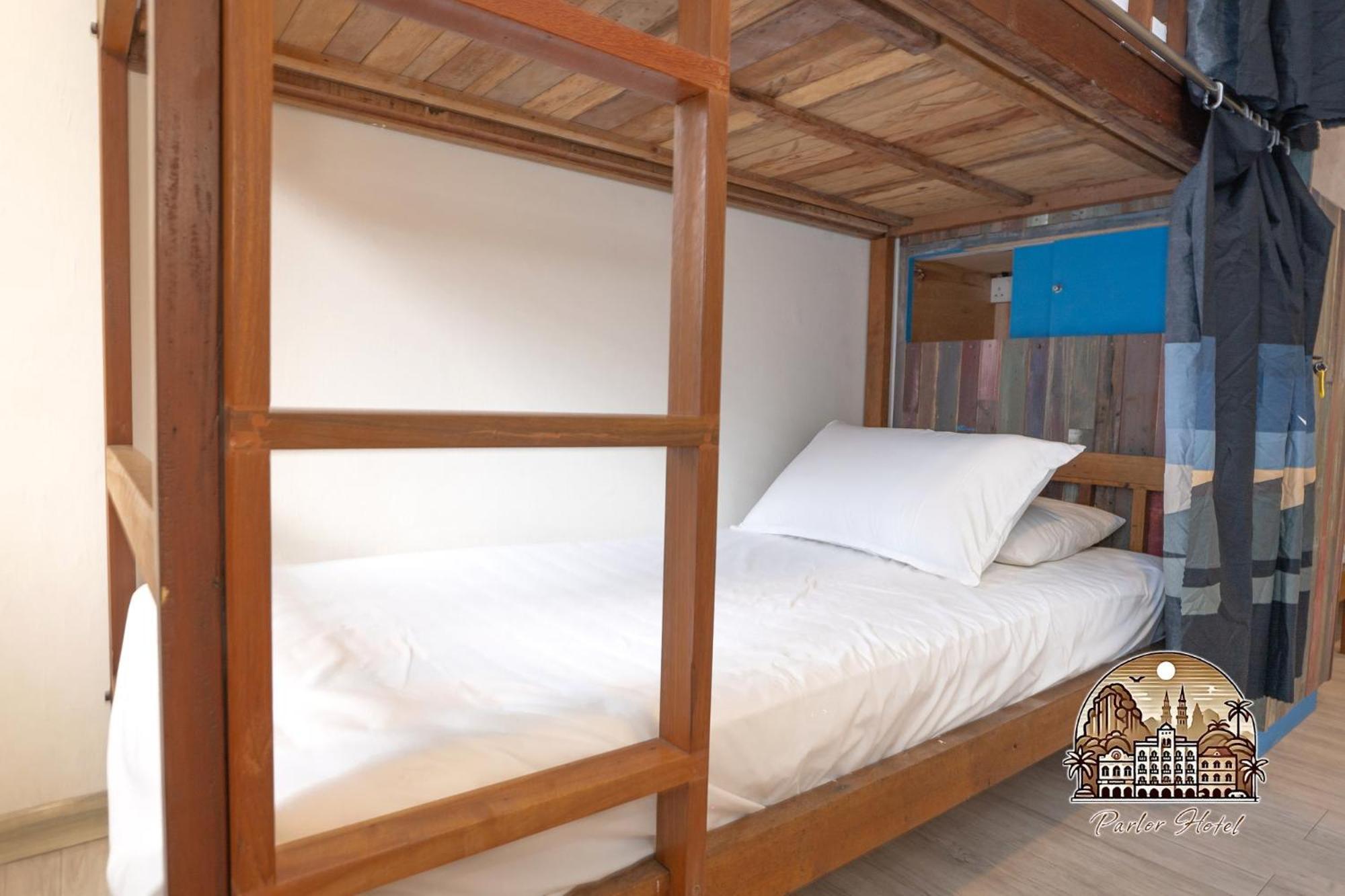 Parlor Hotel Іпох Екстер'єр фото